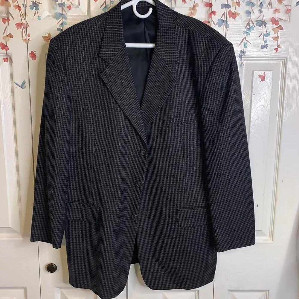 Men's Black and Grey Jacket